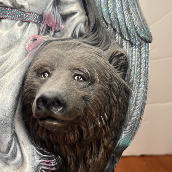 Statue - Picture 3 of 5